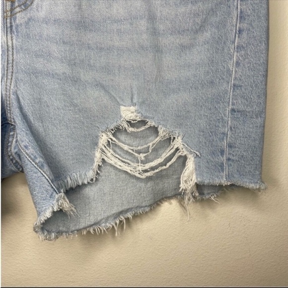 LEVI’S 501 NWT Original Distressed Denim Shorts size 20W - Picture 10 of 12